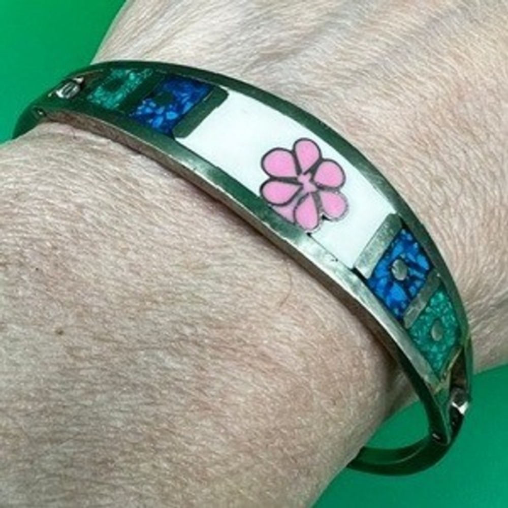 Mexico Alpaca Silver Bangle Bracelet Women OS Multi Color Floral Inlay Vintage